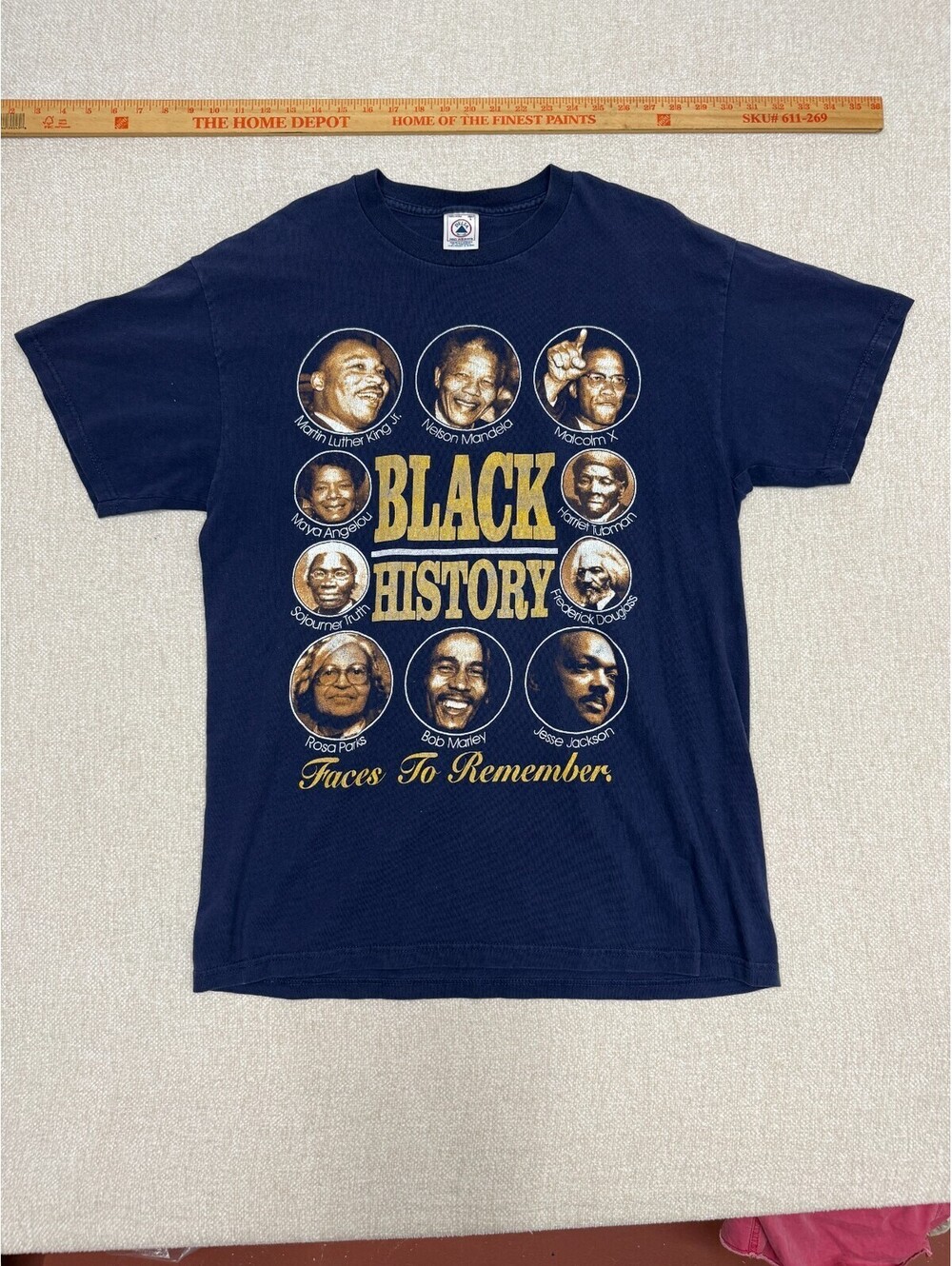 Vintage Delta Black History Faces To Remember Navy Blue Graphic T-Shirt Mens Siz